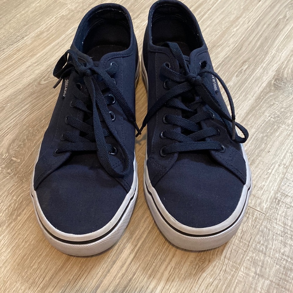 Mens sneakers